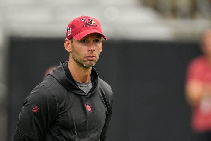 Jonathan Gannon is now the coach of the Arizona Cardinals. (Joel Angel Juarez/USA Today)